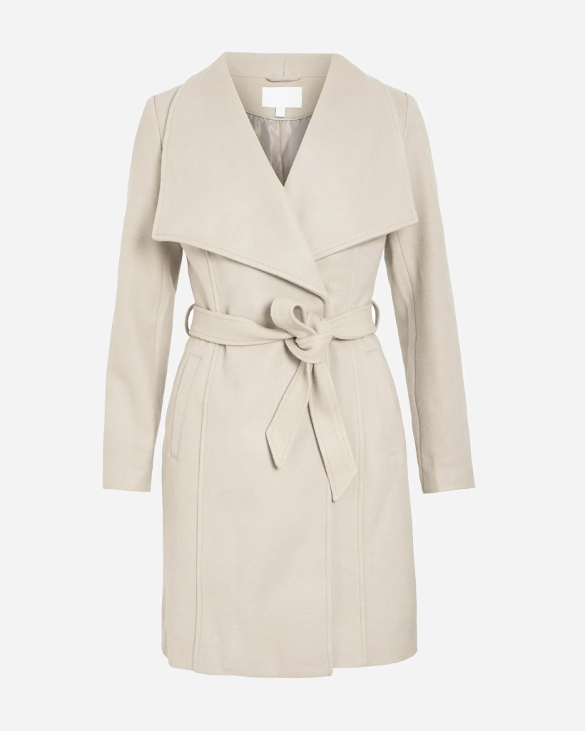 Alternative view of Yellowstone S4 Beth Dutton White Wool Coat