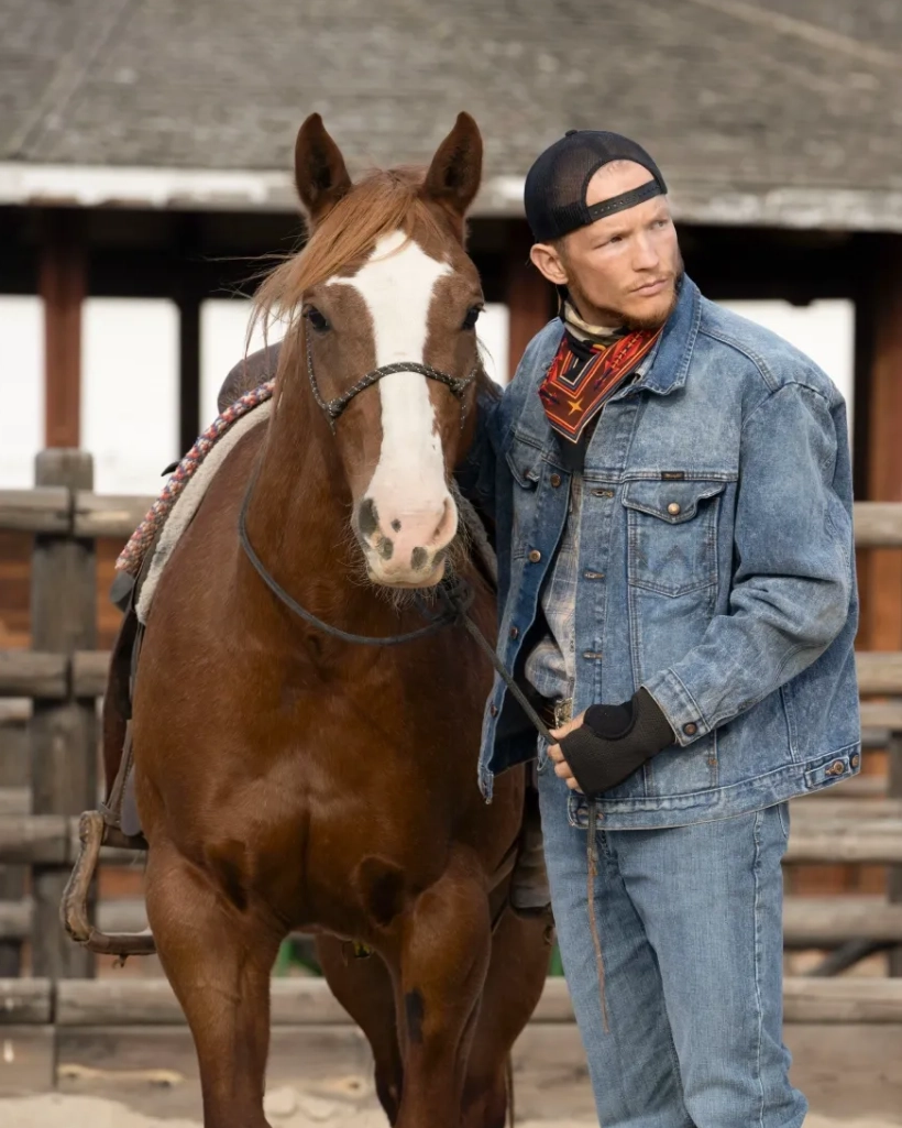 Yellowstone Jefferson White Denim Trucker Jacket - Image 4