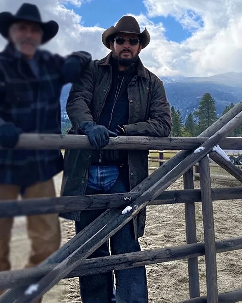 Yellowstone S03 Rip Wheeler Long Black Leather Coat - Image 4