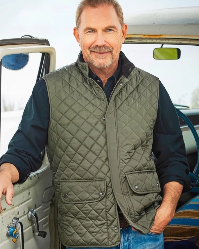 Yellowstone S04 John Dutton Green Quilted Vest - Image 4