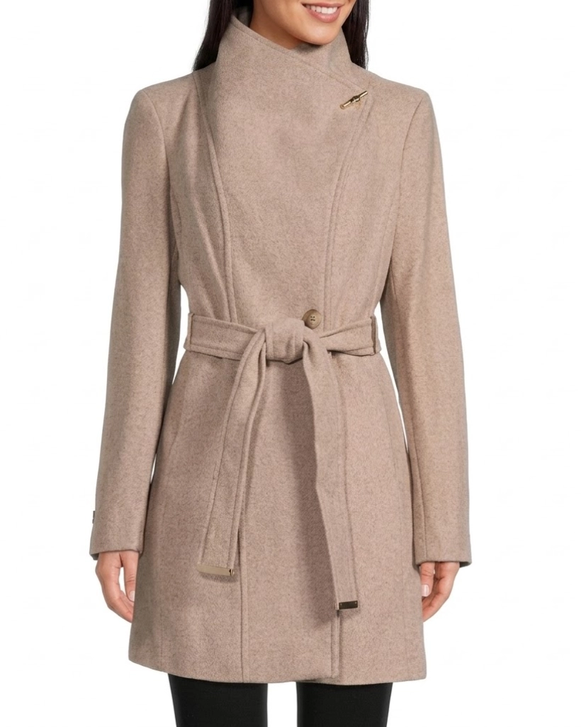 Alternative view of Yellowstone S4 Beth Dutton White Wool Coat